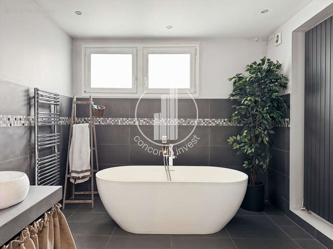 Maison à BOIS-COLOMBES