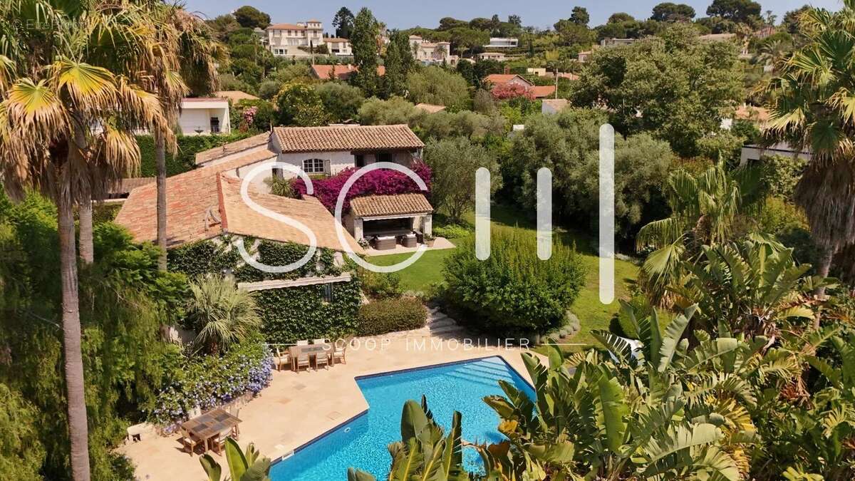 Exclusivité Cap d'Antibes "ouest" - photo 2