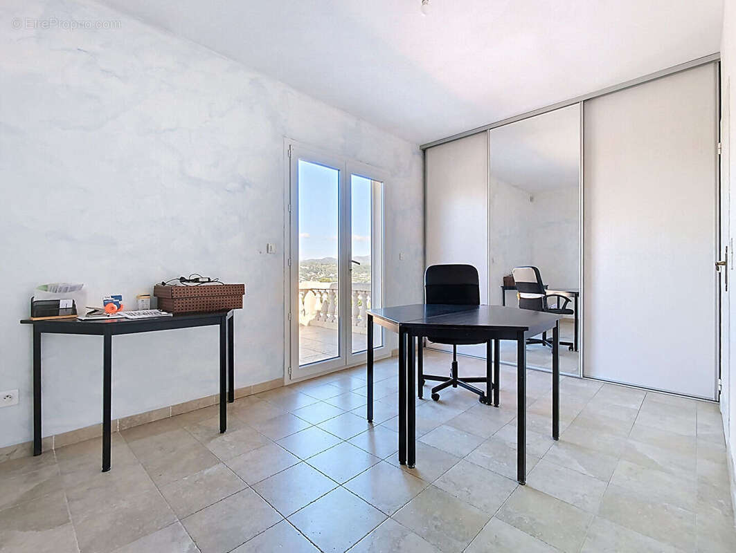 Maison à MARSEILLE-11E