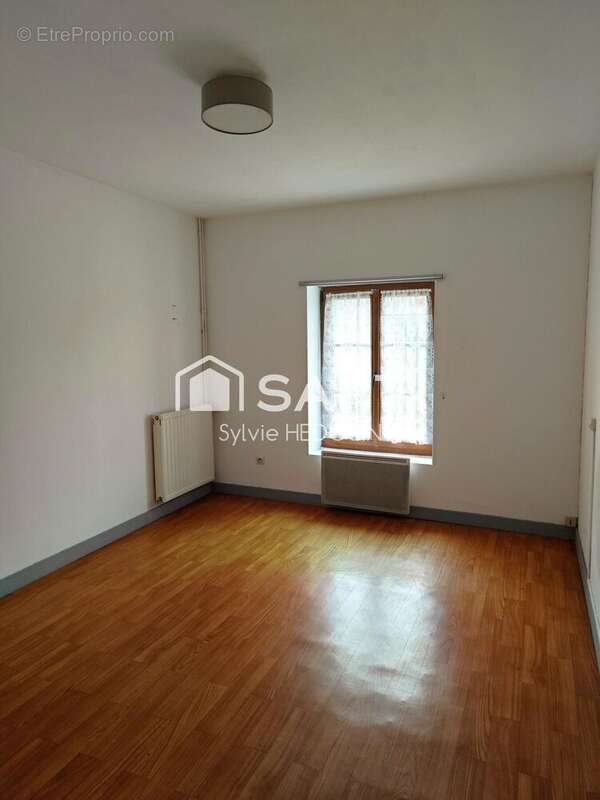 Maison 100 m² à Villepail  - photo 5