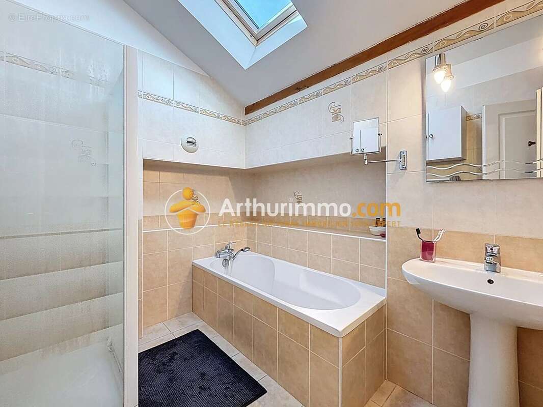Appartement à BOURGOIN-JALLIEU
