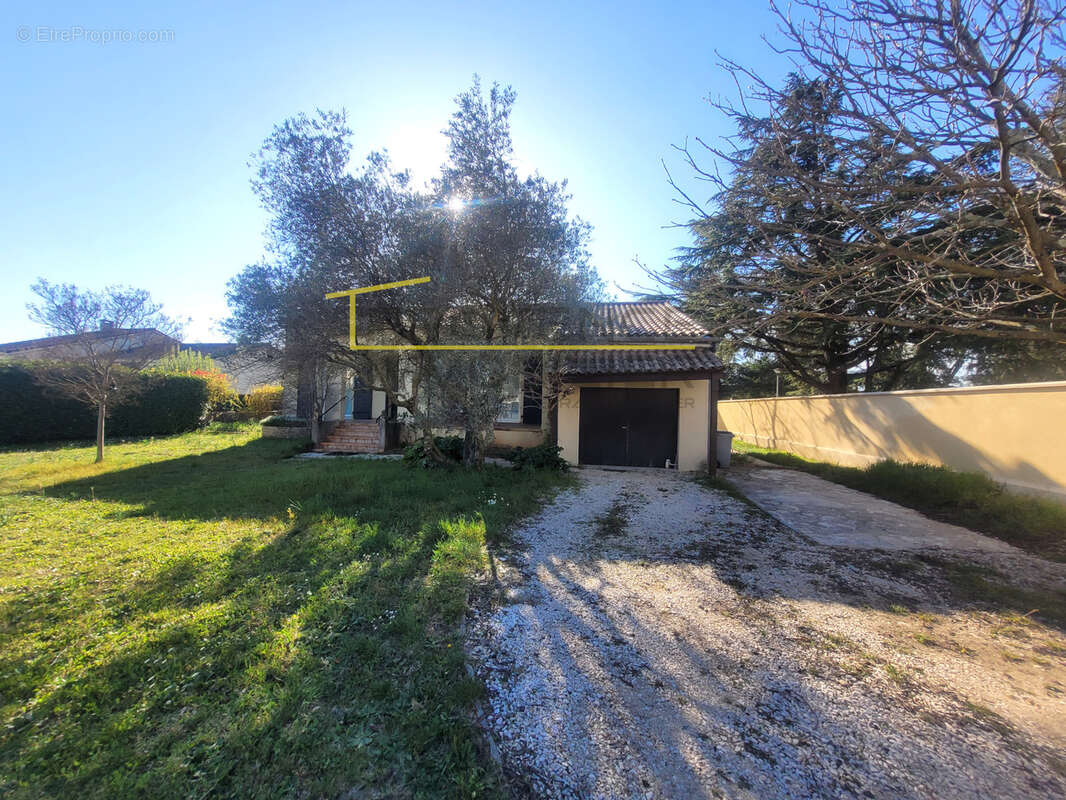 Maison à MONTELIMAR