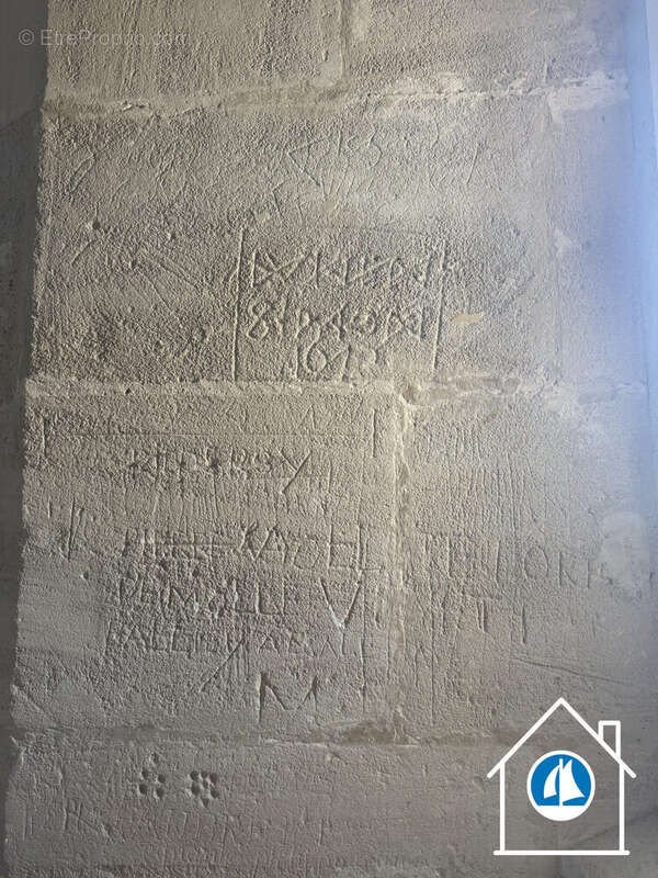 Maison 650 m² à Bayeux  - photo 5