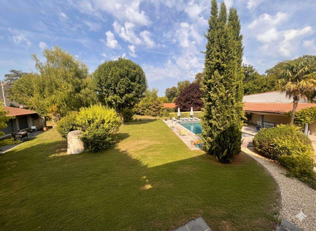 Propriété de charme avec dépendance et piscine - photo 4