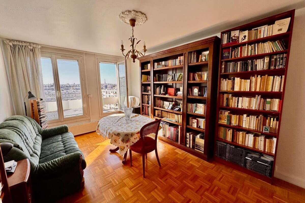Appartement à PARIS-11E