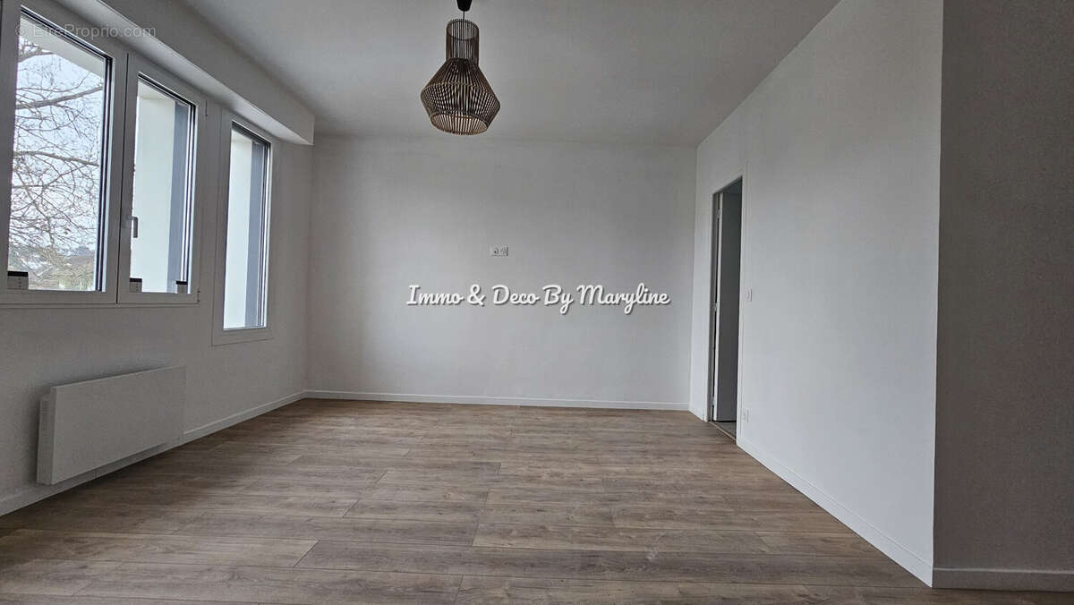 Maison à SAINT-MAUR-DES-FOSSES