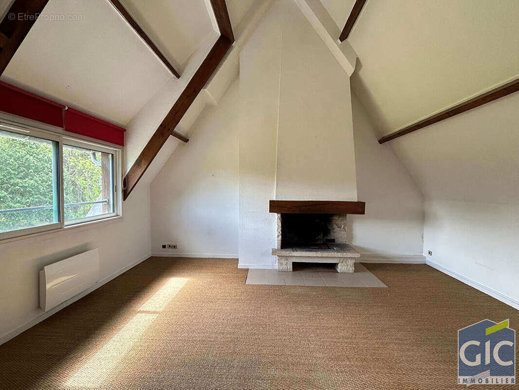 Appartement à TOURGEVILLE
