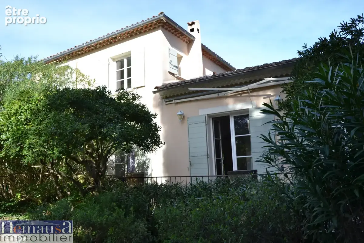 Tarascon, villa de 209m2 sur une parcelle de 2698m2 avec piscine - photo 22