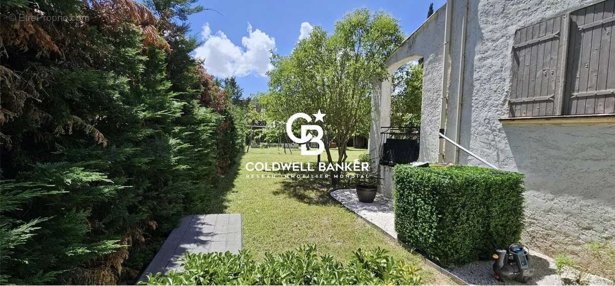 Maison à PUGET-SUR-ARGENS