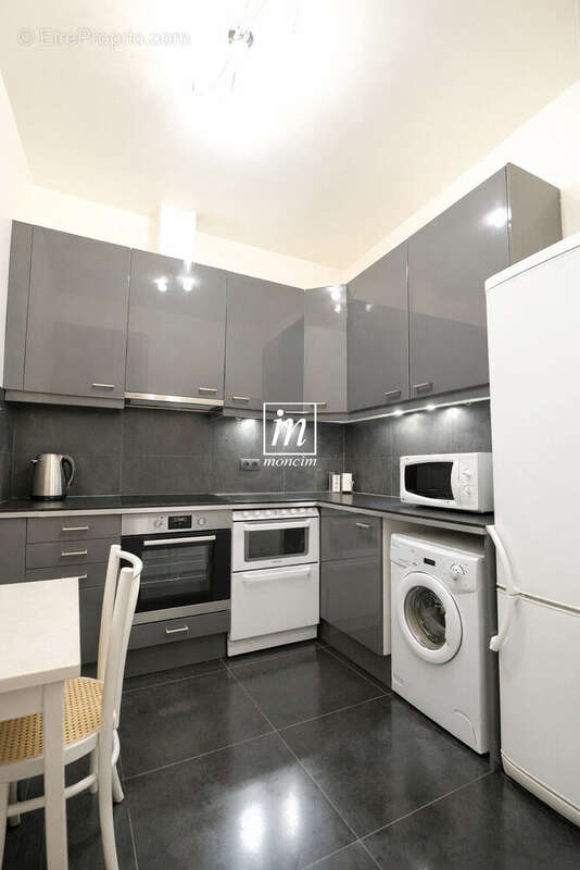 Appartement 113 m² à Paris-8e  - photo 5