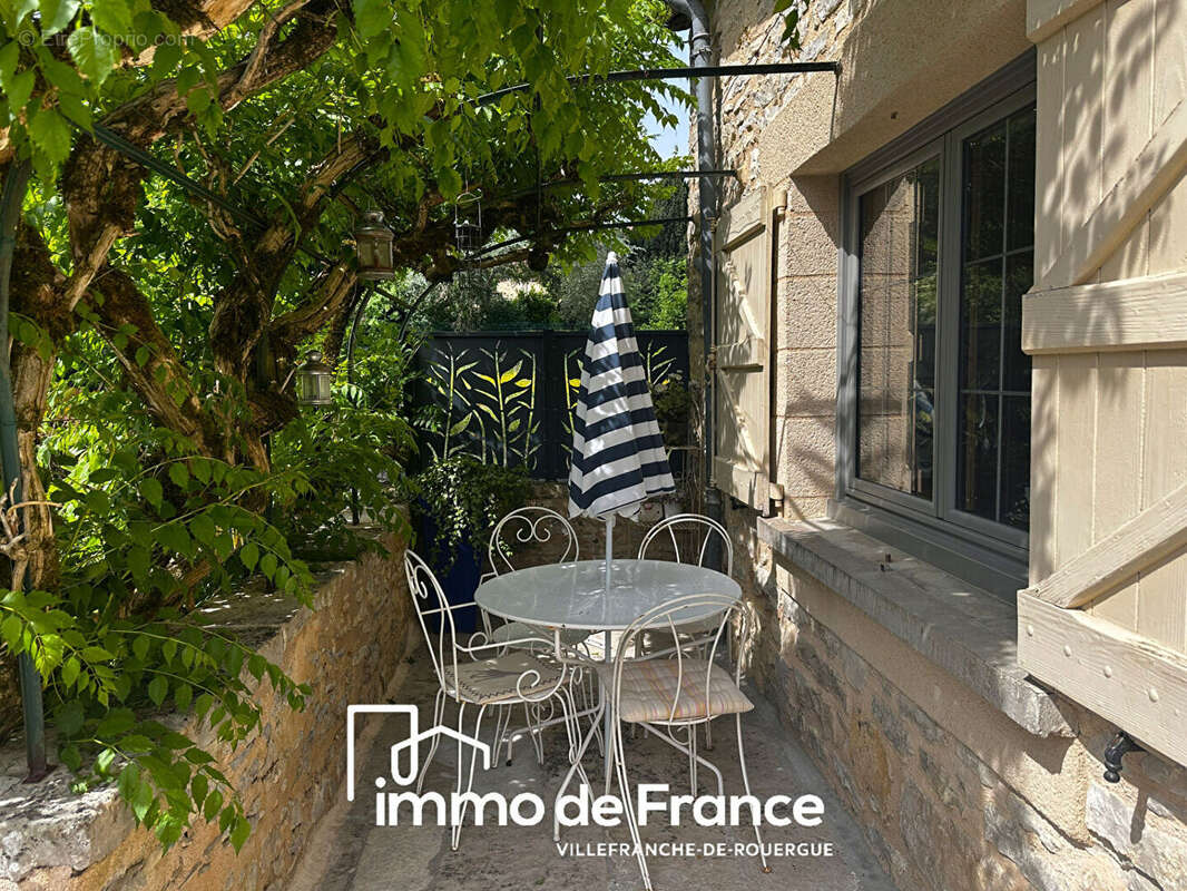 Propriété Villefranche de Rouergue, 168 m², 4 chambres, nombreuses dépendances sur 3816 m² de terrain clos attenant - photo 15