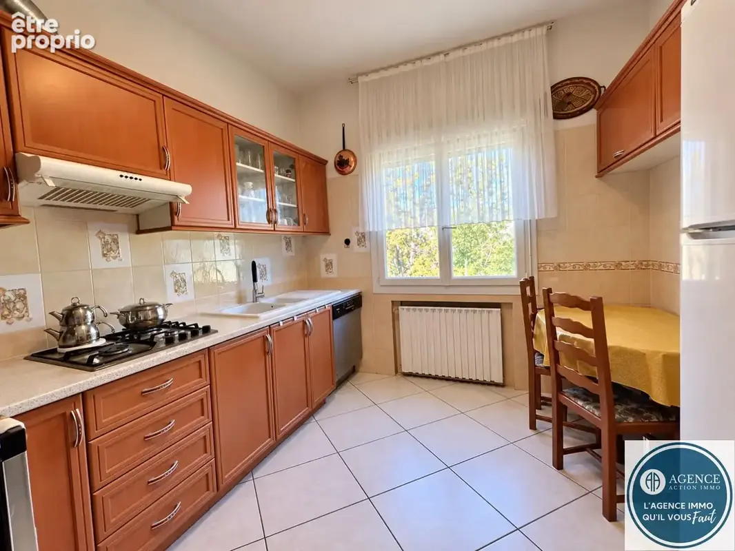 À vendre  spacieuse maison familiale à annonay - photo 4