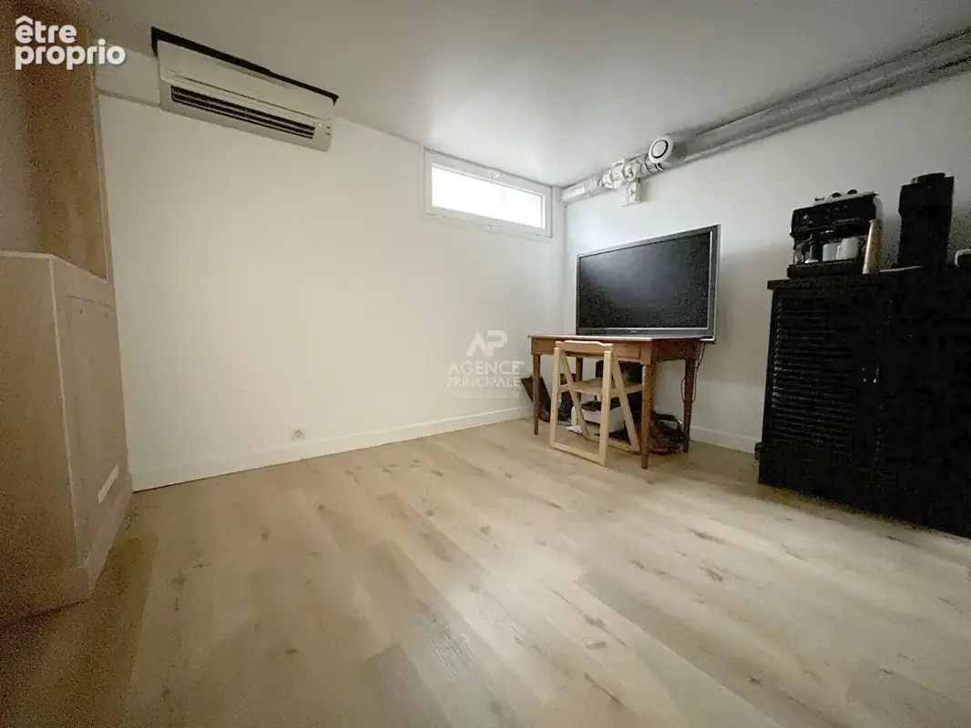 VIROFLAY - Maison de 3 pièces avec petite cour extérieure. - photo 12