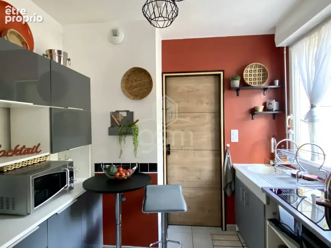Maison 92 m² à Cormery  - photo 6