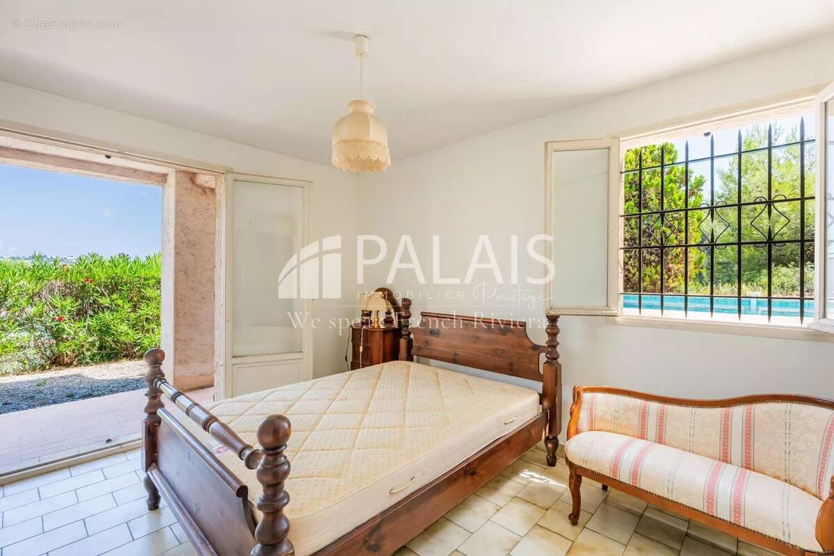 Maison - Saint-Laurent-du-Var -Les Pugets - photo 13