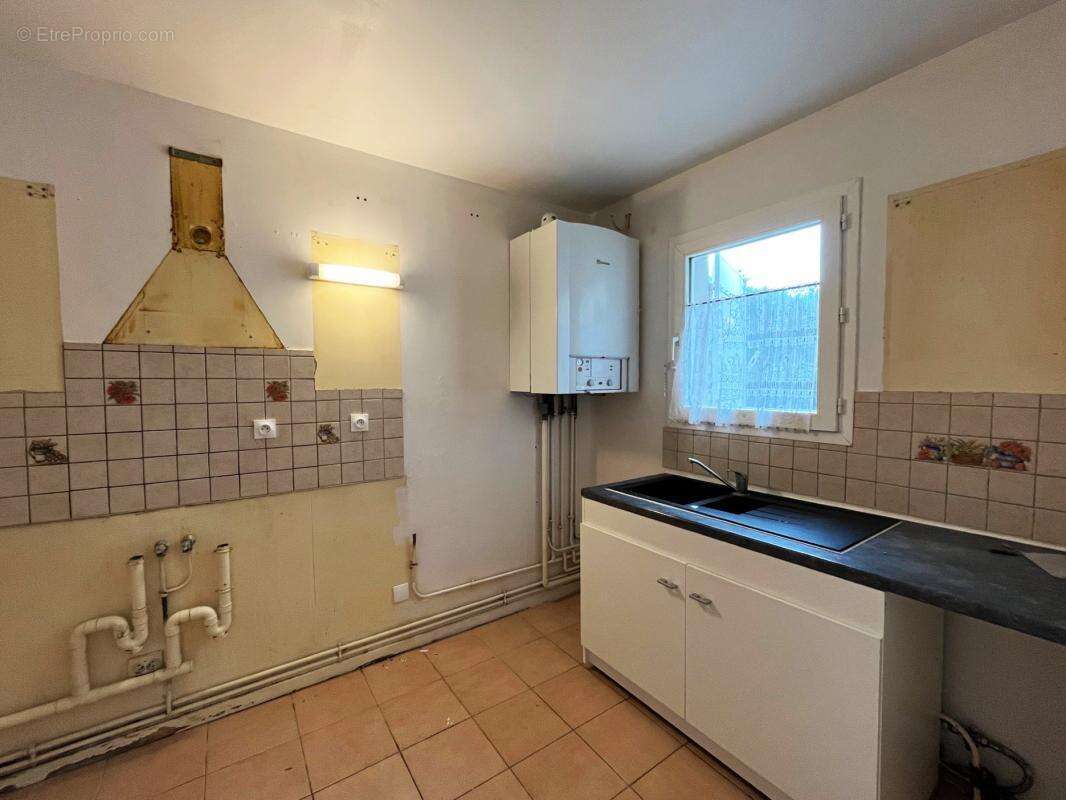 Maison à VERT-LE-PETIT