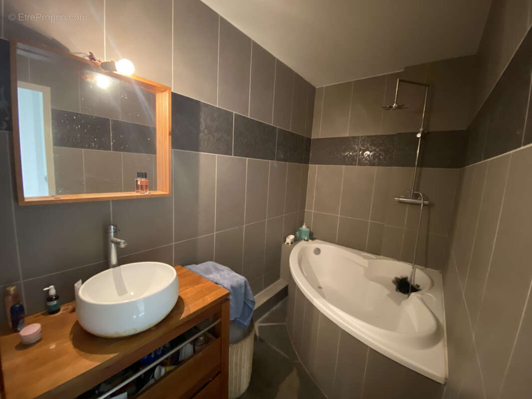 Appartement à MARSEILLE-13E