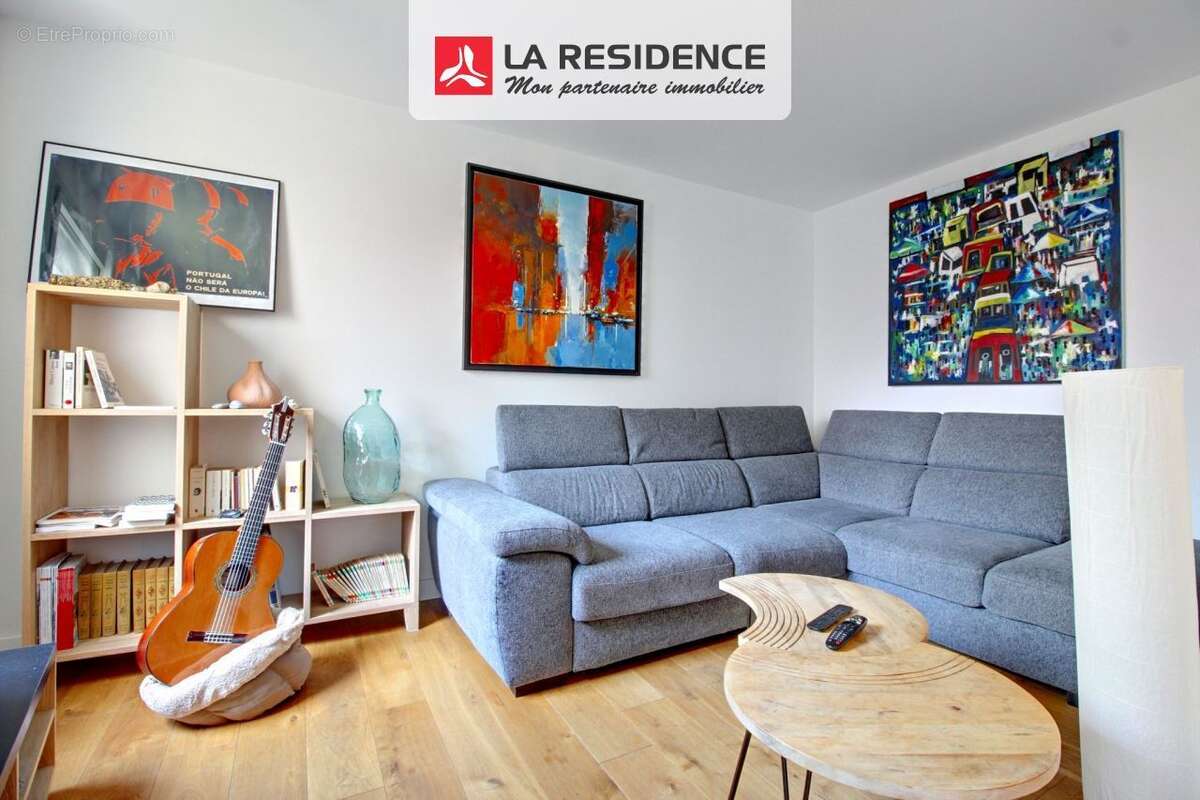 Appartement à SARTROUVILLE