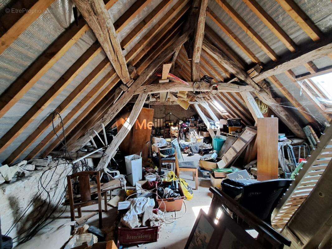 Maison à AIX-EN-OTHE