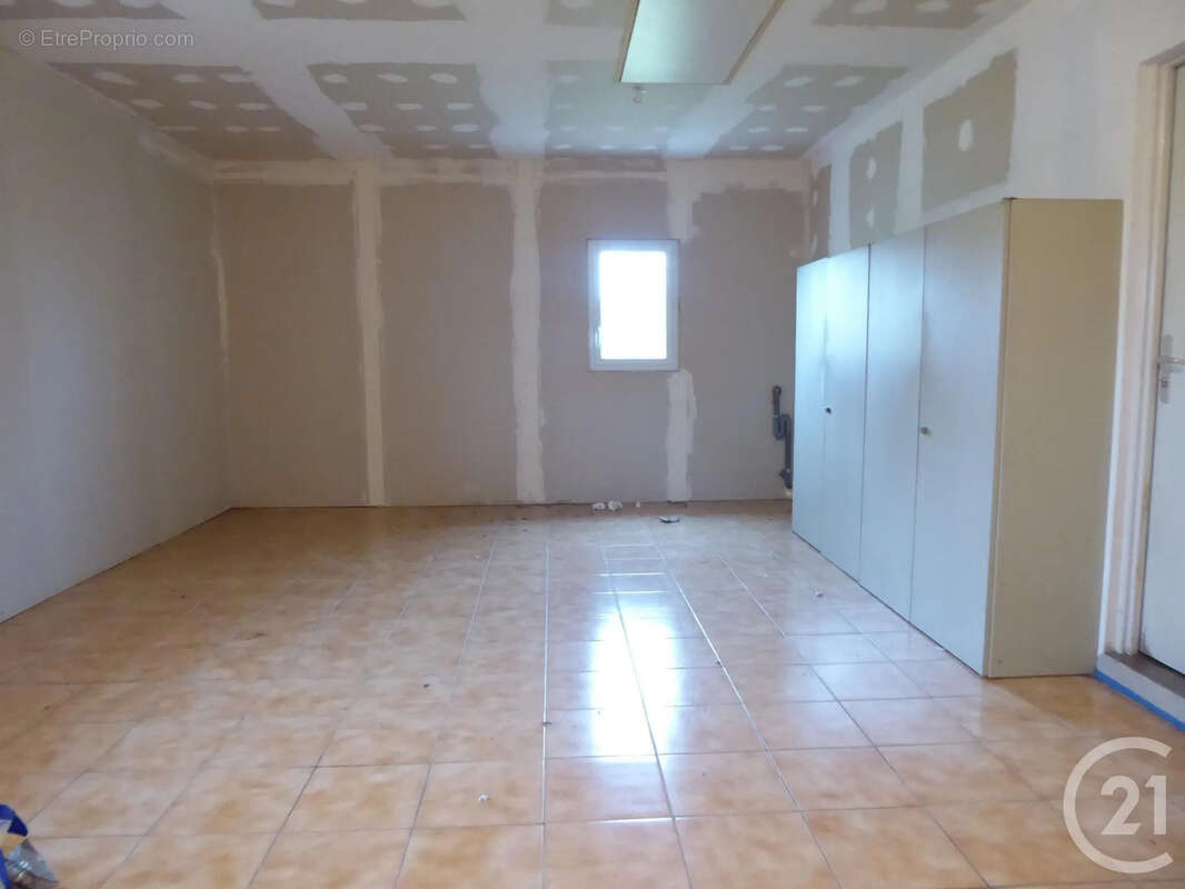 Maison à SAINT-SERNIN-DU-BOIS