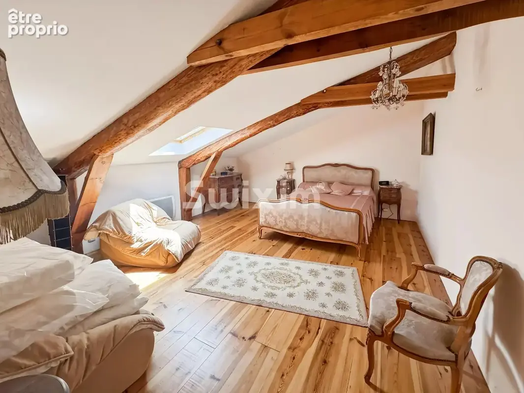 Maison de famille en pierre avec gîte, vue dégagée - photo 8