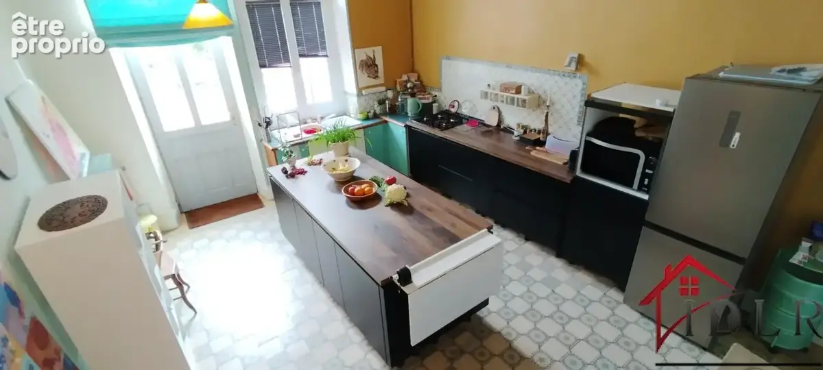 Maison d'artiste, dix pièces, 330 mètres carrés - photo 8