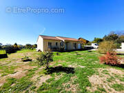 Maison à SAINT-HILAIRE-LES-PLACES