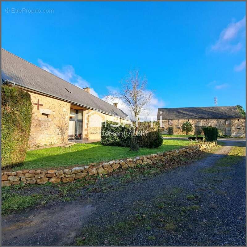 Photo 2 - Maison à SAINT-OUEN-DES-TOITS