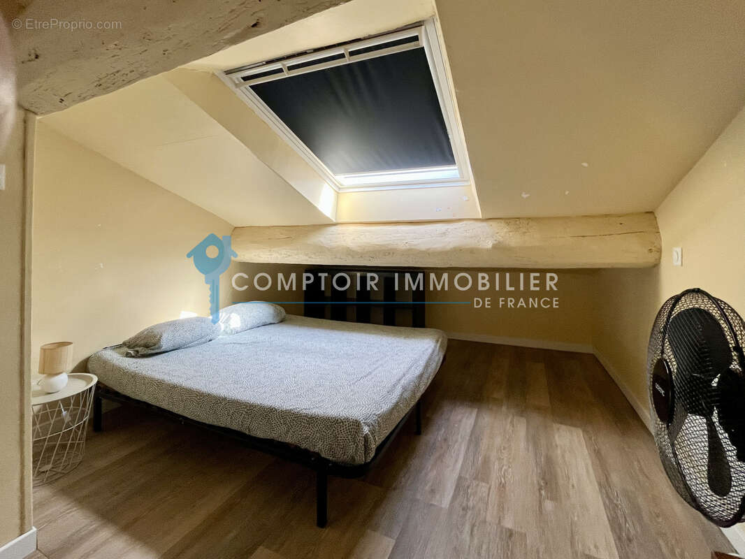 T3 mansardé coeur de ville sete - photo 7