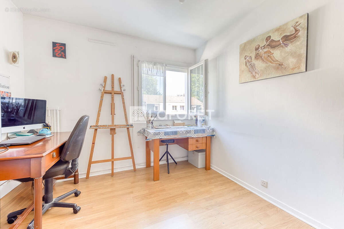 Appartement à EMERAINVILLE