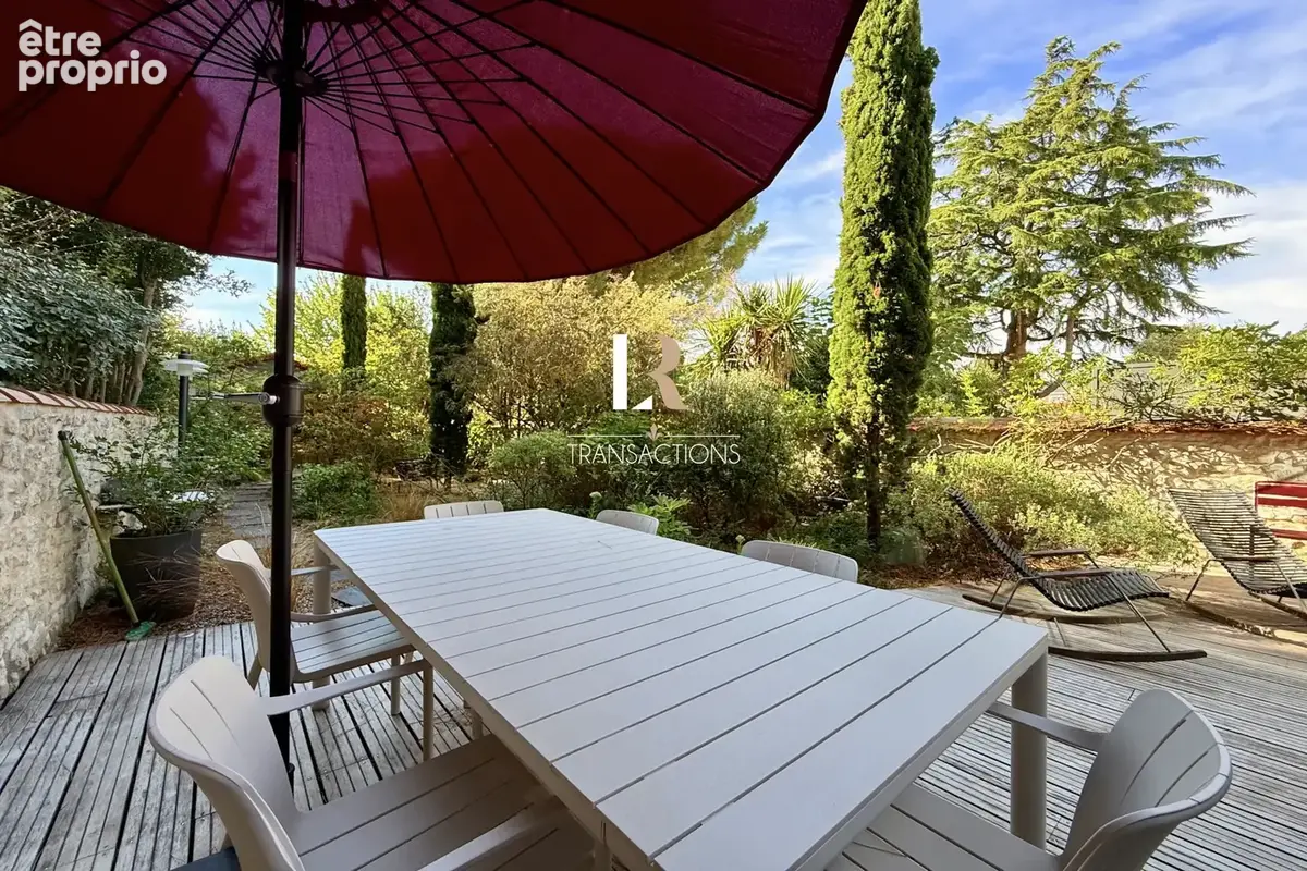 LR Transactions - La Genette - Maison de caractère avec joli jardin arboré - photo 23