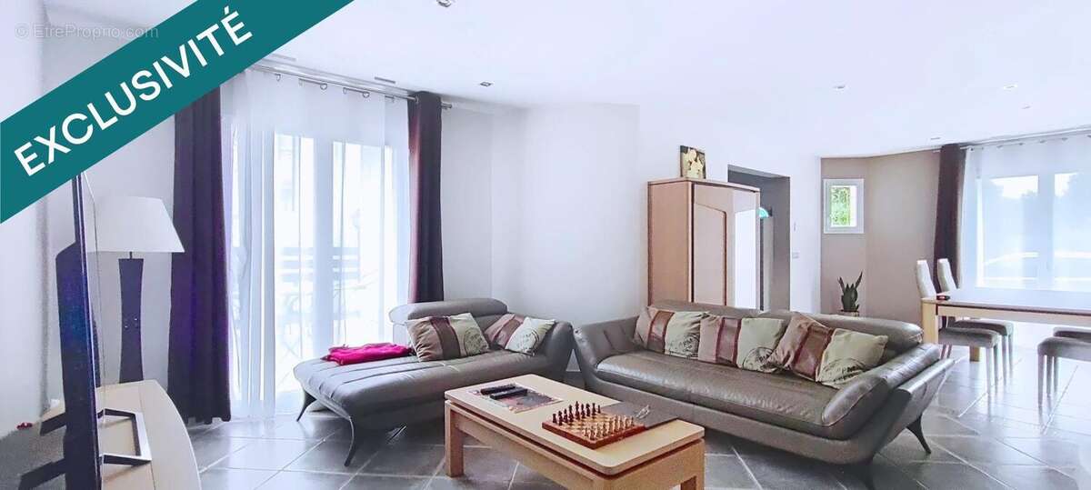 Photo 3 - Maison à SARTROUVILLE