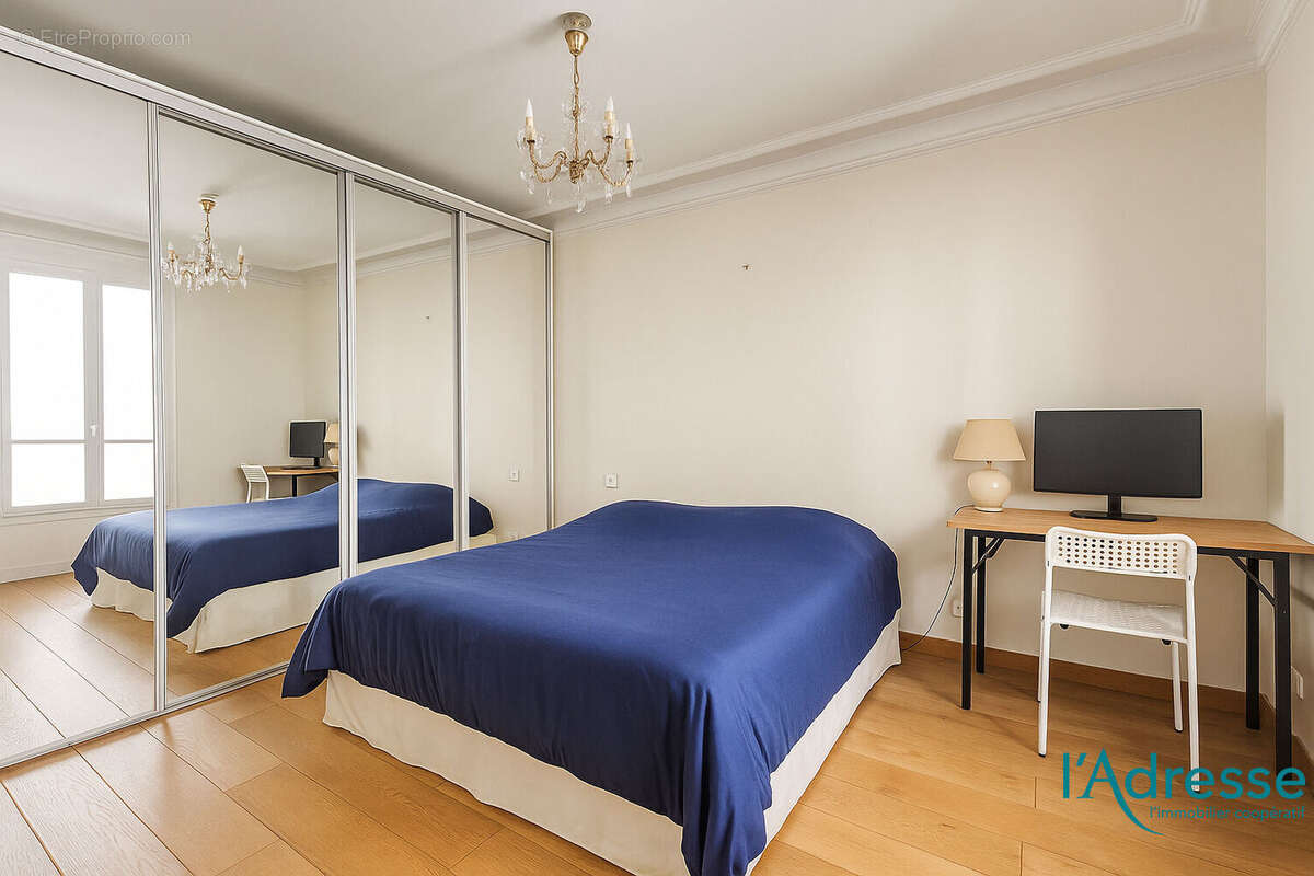 Appartement à PARIS-11E