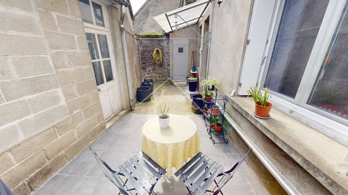 Maison à BOURBON-L'ARCHAMBAULT