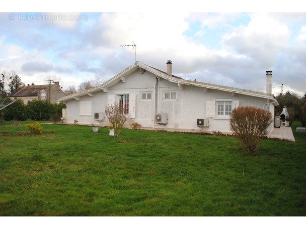 Maison à SAINT-VALERIEN