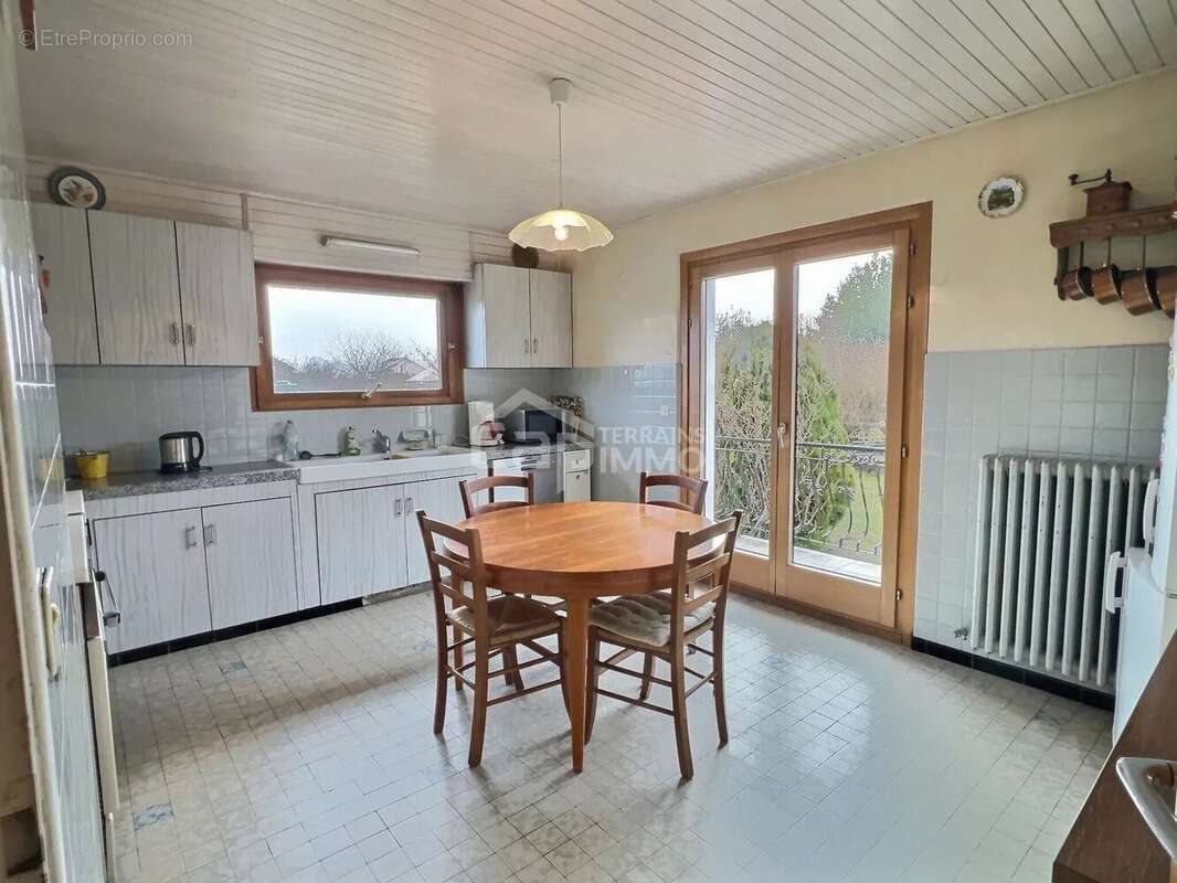 Maison à ARMOY
