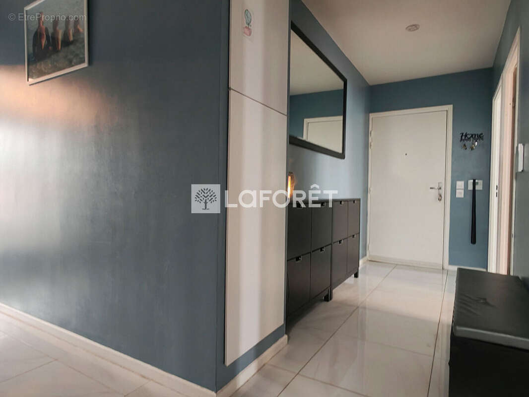Appartement à CORBEIL-ESSONNES