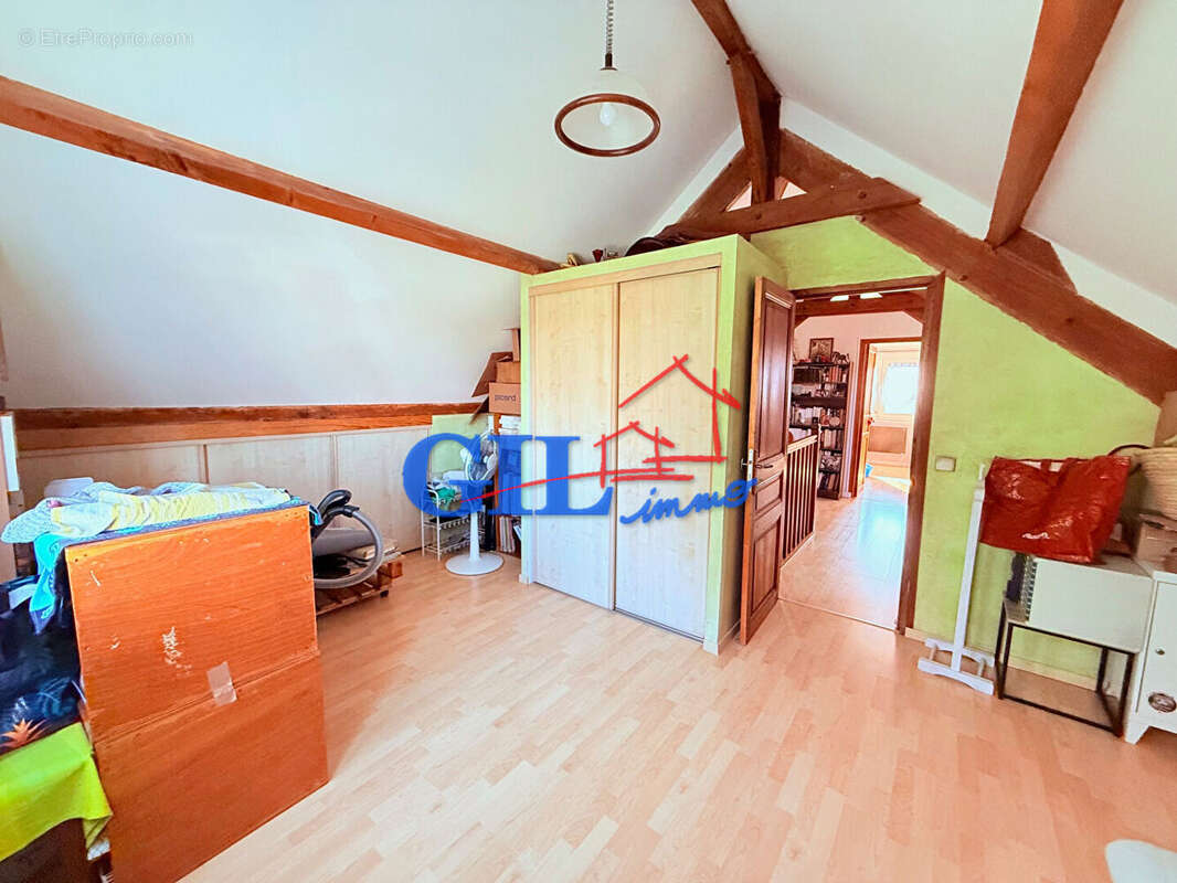 Maison à SAVIGNY-LE-TEMPLE