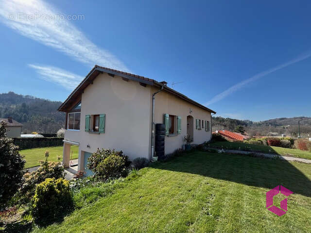 Maison à VERTOLAYE