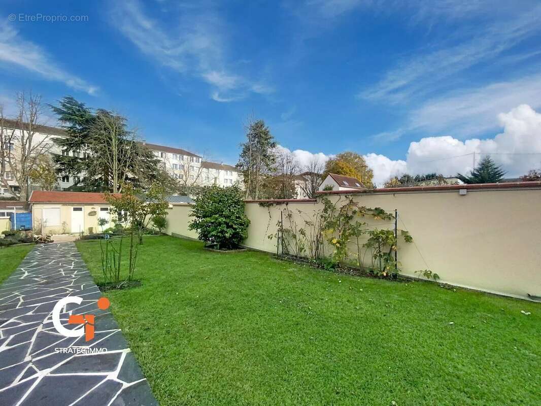 Maison à LE PETIT-QUEVILLY