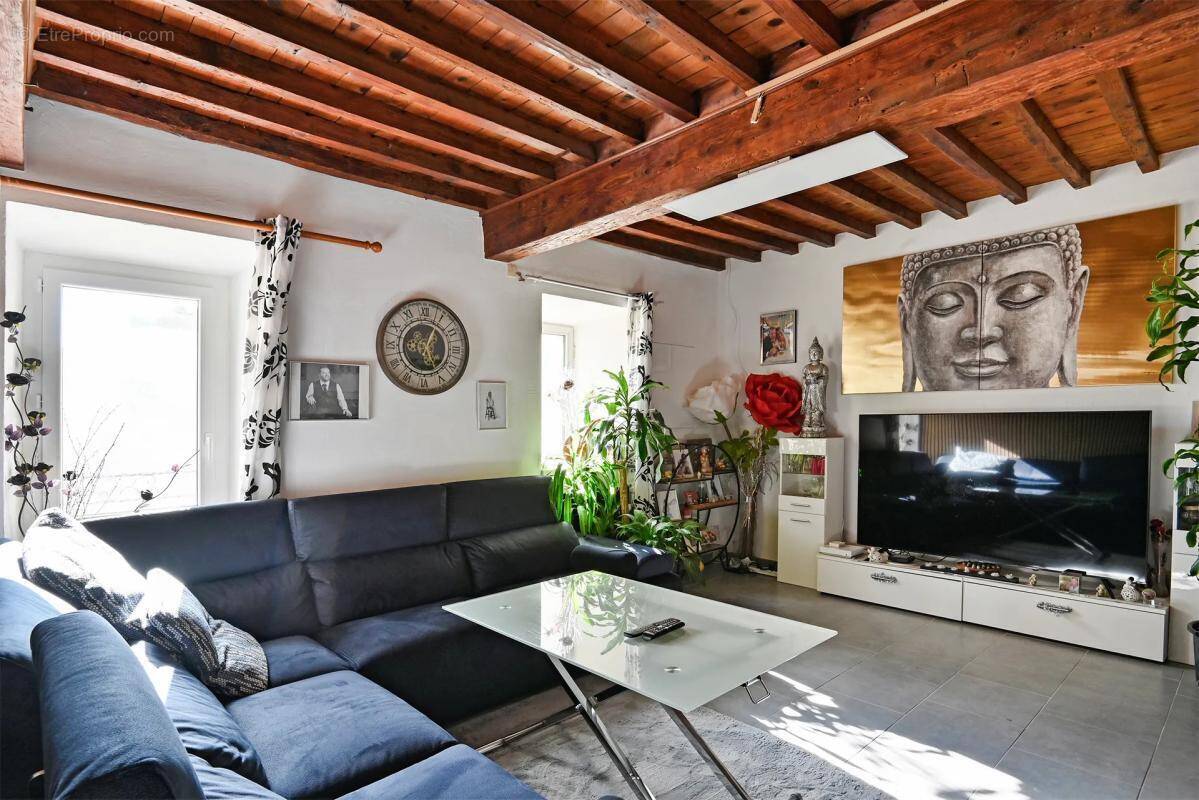 Maison à CLARENSAC
