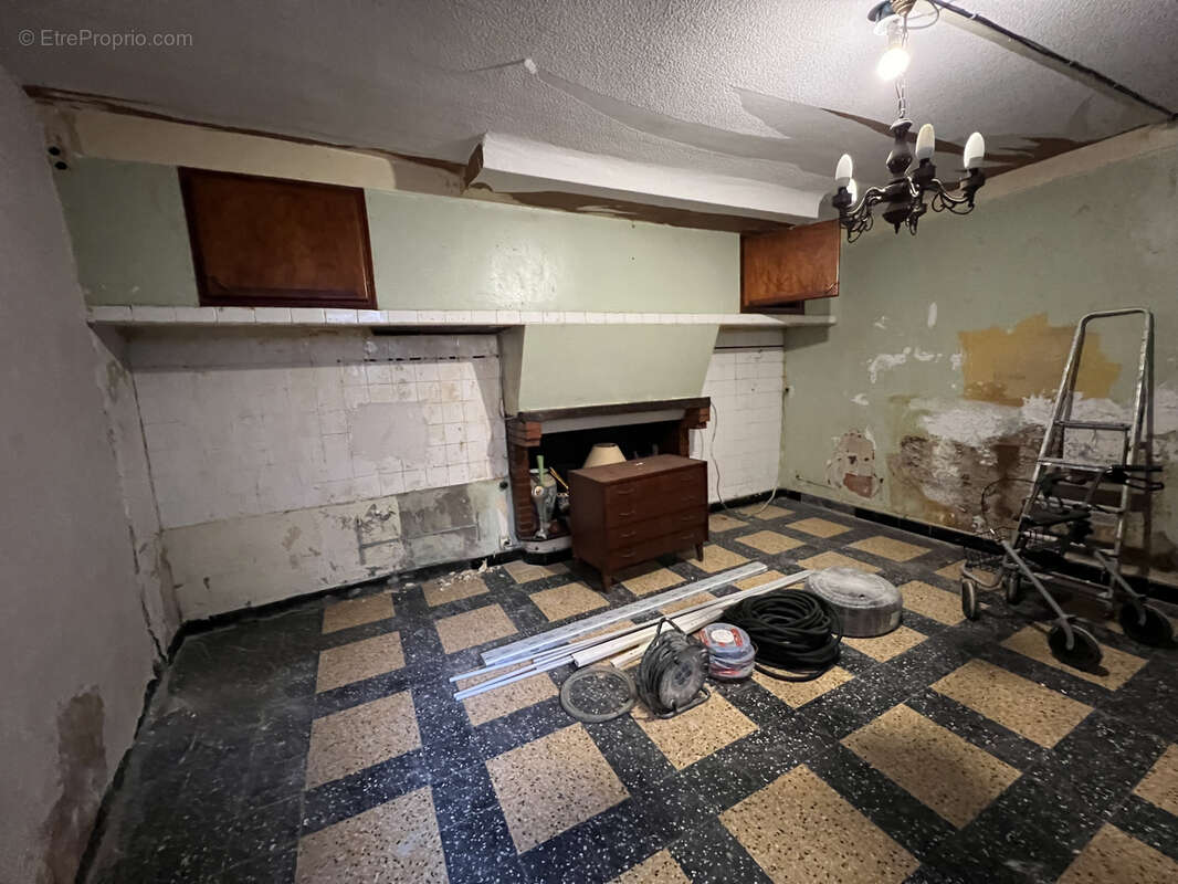 Maison à PEYRIAC-MINERVOIS