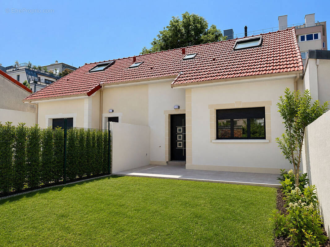 Maison à CHATILLON