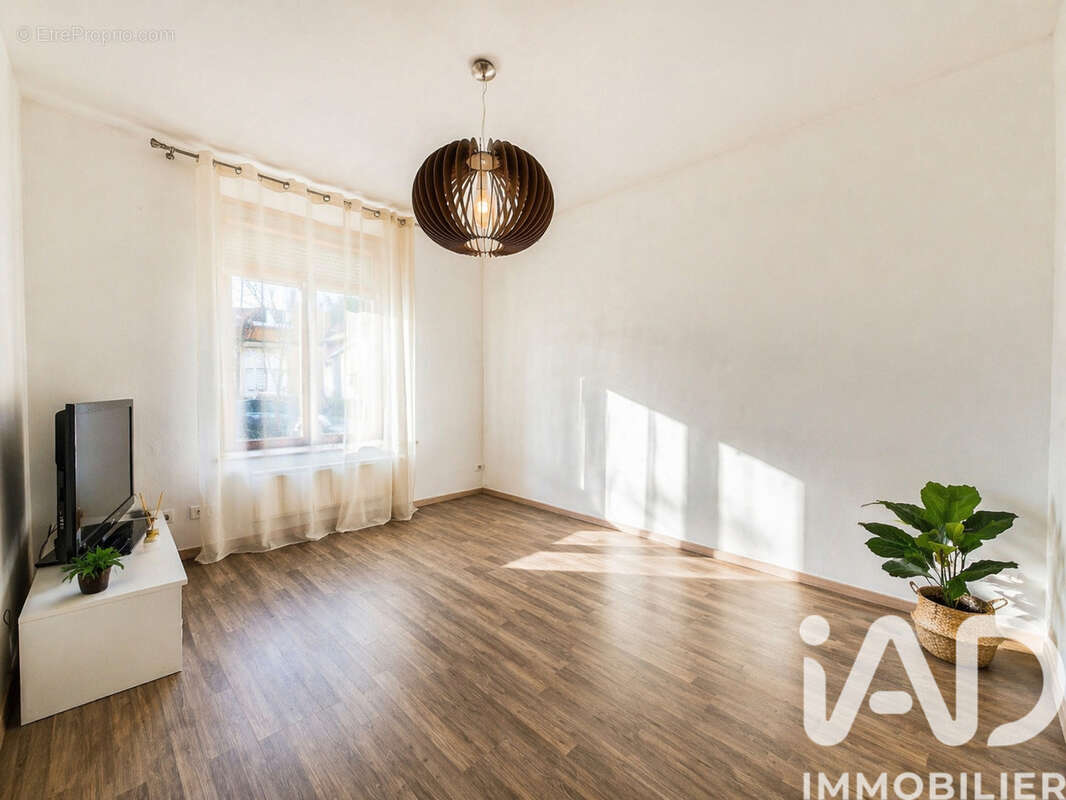 Photo 2 - Maison à AUDUN-LE-TICHE