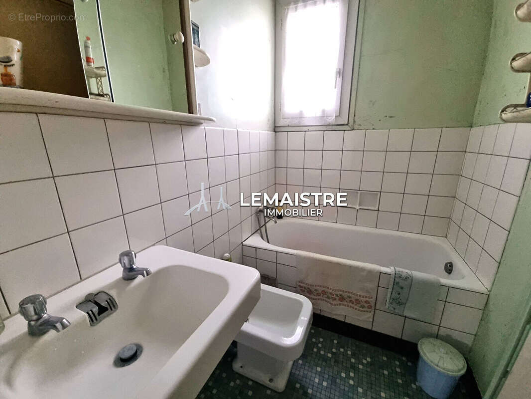 Maison à SAINT-ROMAIN-DE-COLBOSC