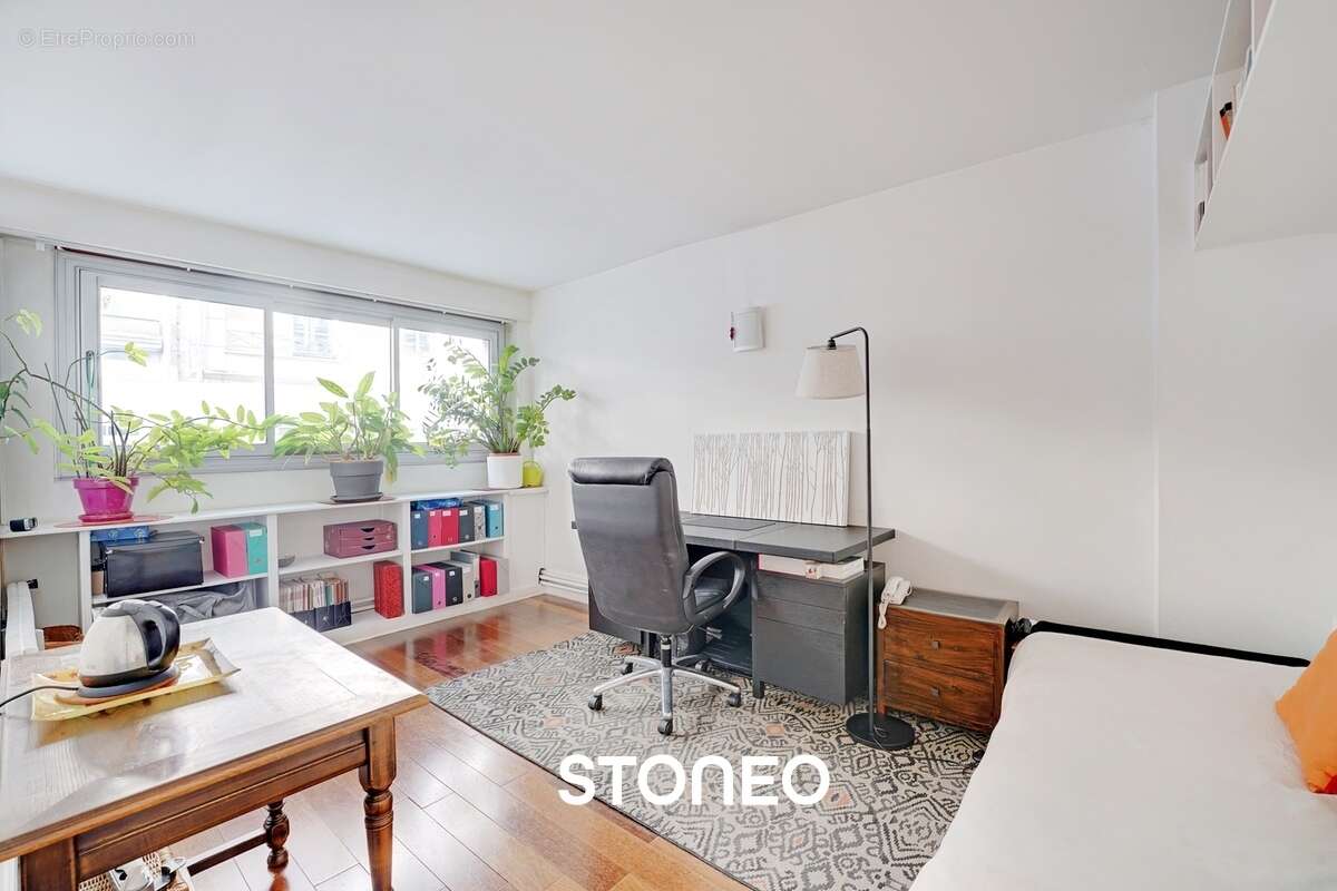 Commerce à PARIS-14E