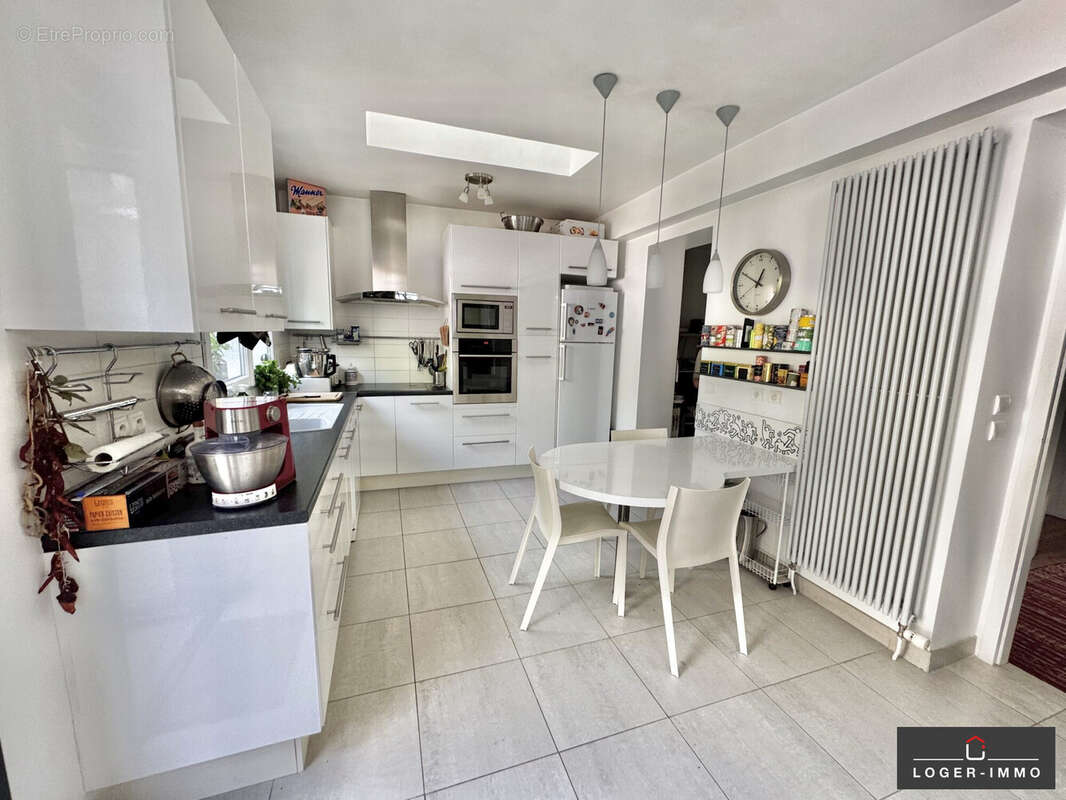 Maison à LE PERREUX-SUR-MARNE