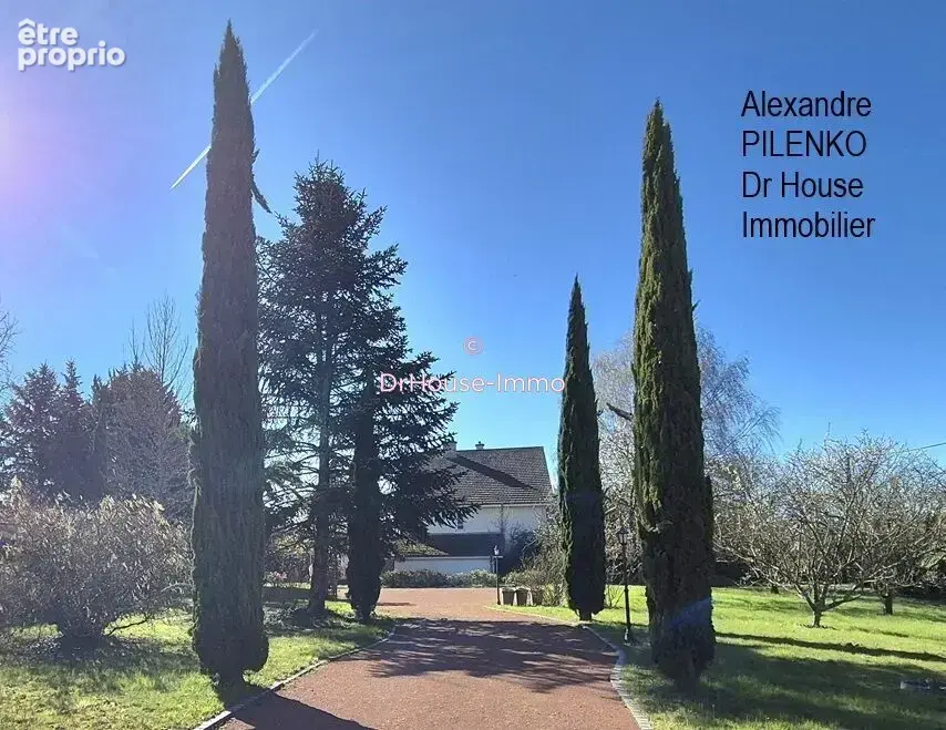 Maison 7 pièces 209 m² à vendre à Saint-Germain-Du-Plain (71370) - photo 37