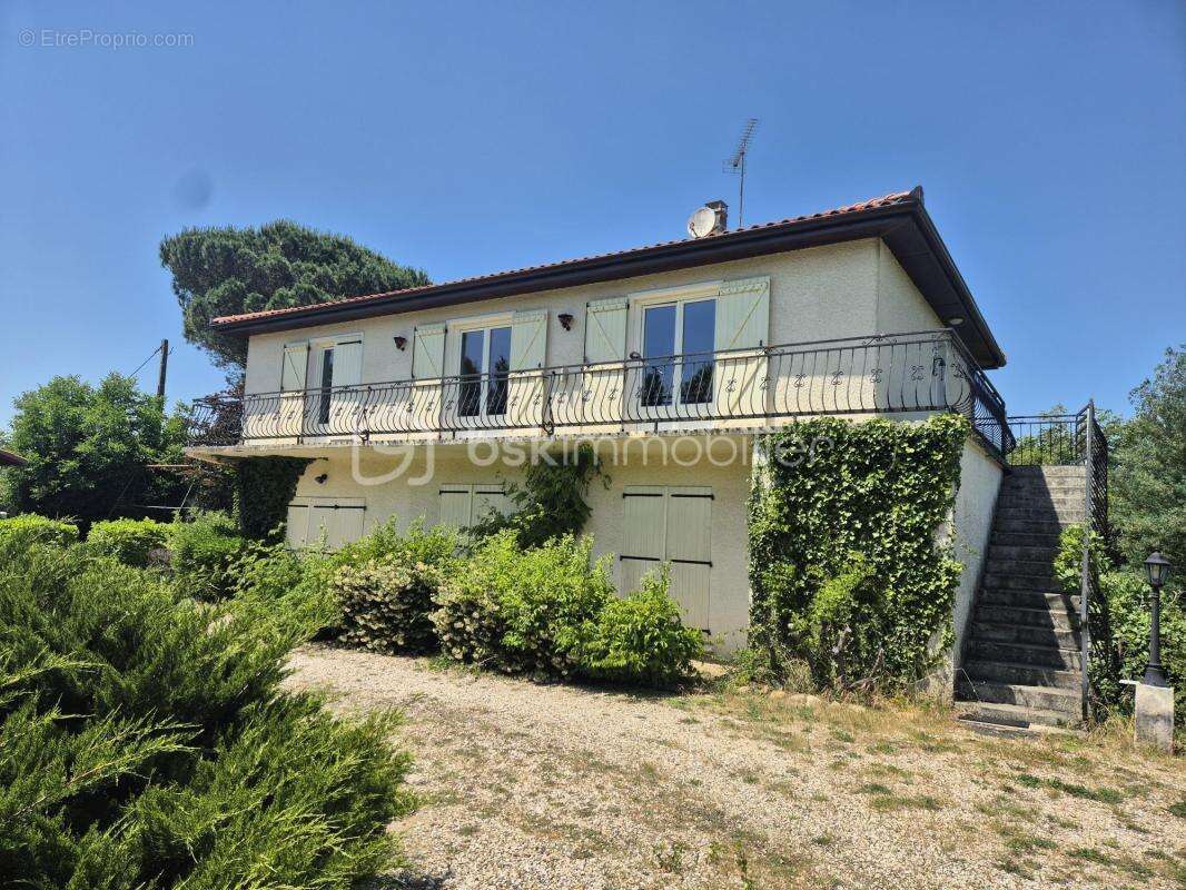 Maison à SAINT-SULPICE