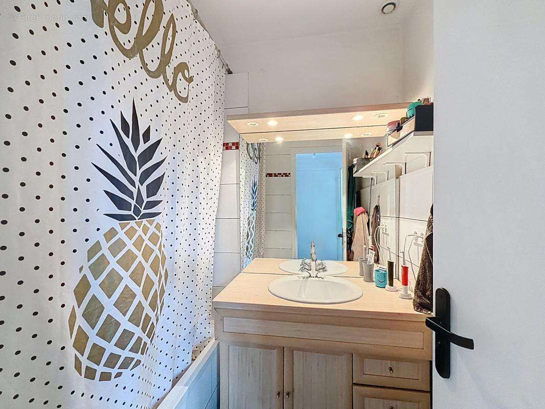 Appartement à GRIGNY